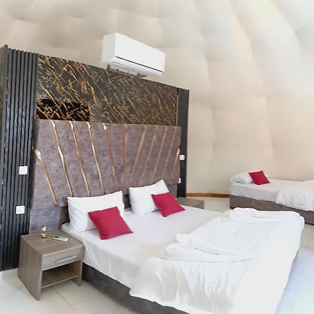 Titanic Camp Bed & Breakfast Wadi Rum Exterior foto
