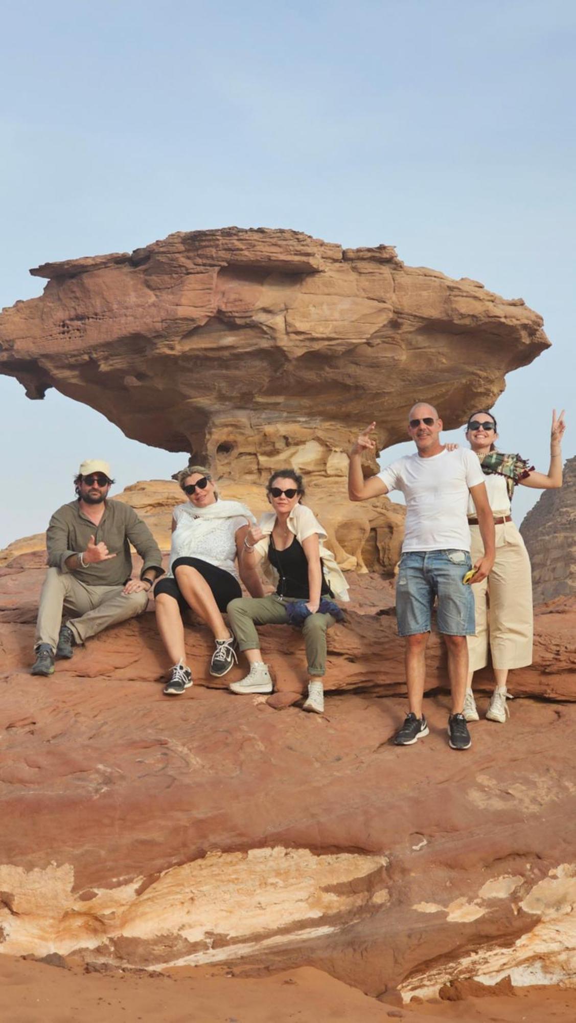 Titanic Camp Bed & Breakfast Wadi Rum Exterior foto