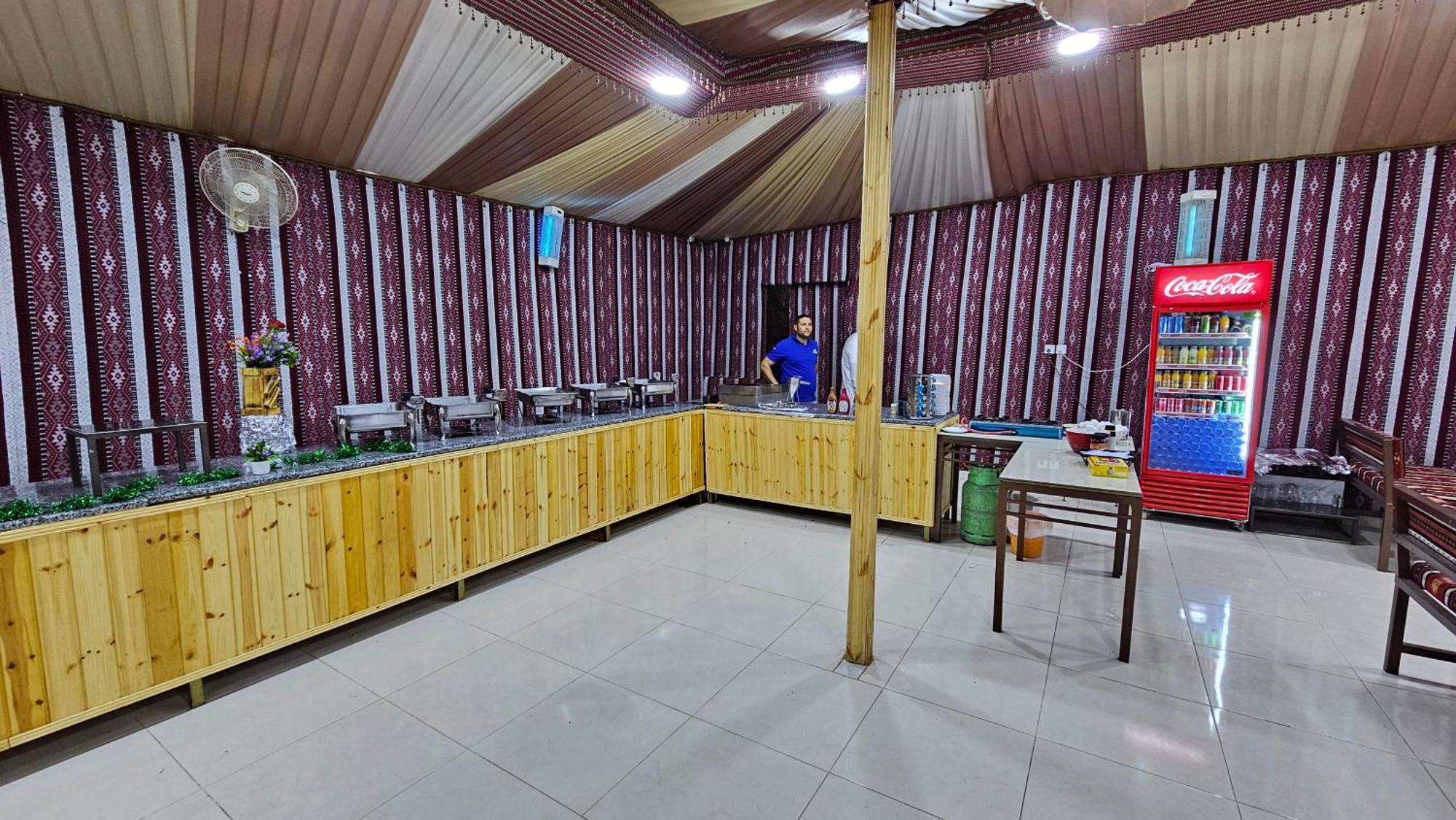 Titanic Camp Bed & Breakfast Wadi Rum Exterior foto