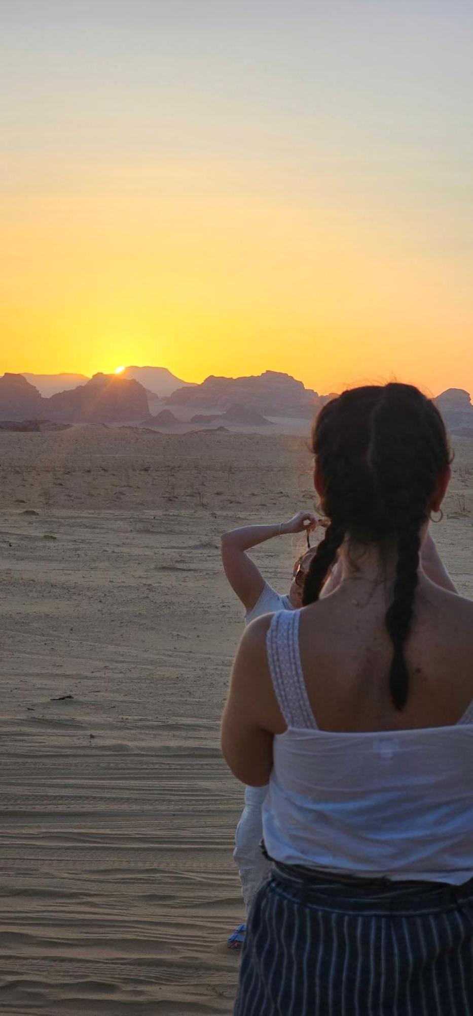 Titanic Camp Bed & Breakfast Wadi Rum Exterior foto