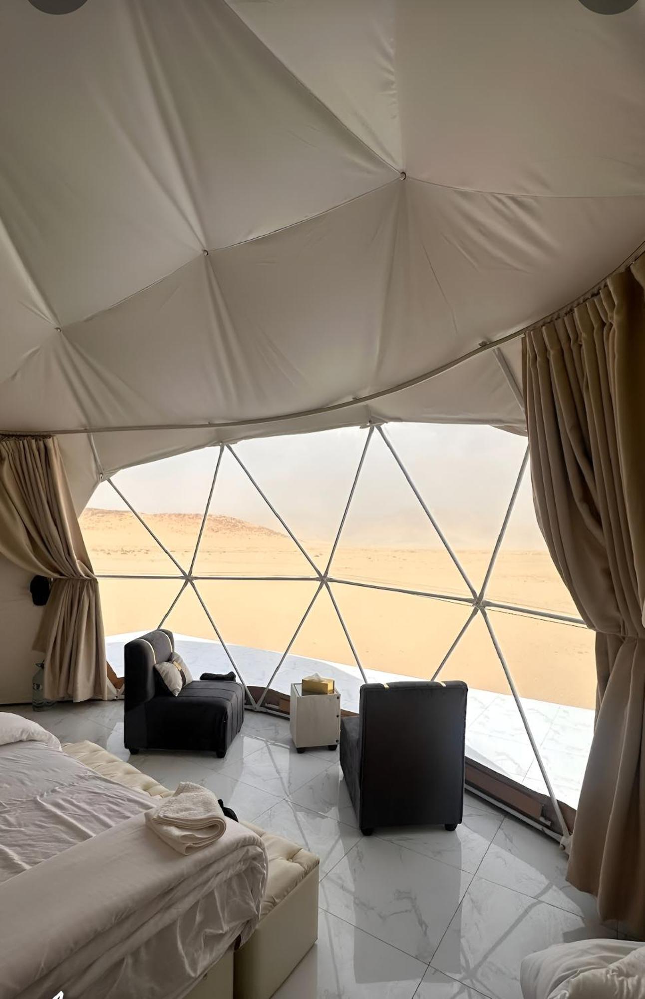 Titanic Camp Bed & Breakfast Wadi Rum Exterior foto