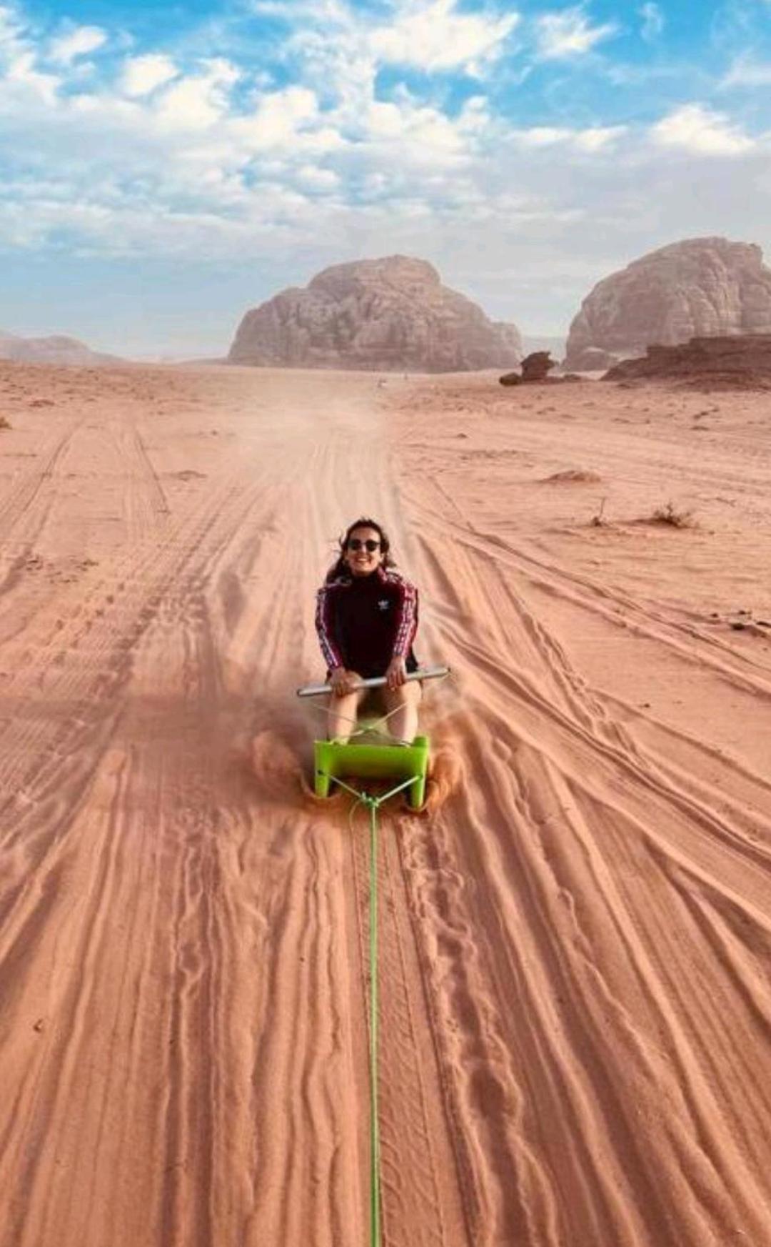 Titanic Camp Bed & Breakfast Wadi Rum Exterior foto